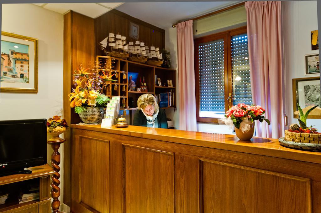 Hotel Il Quadrifoglio Cascia Eksteriør billede