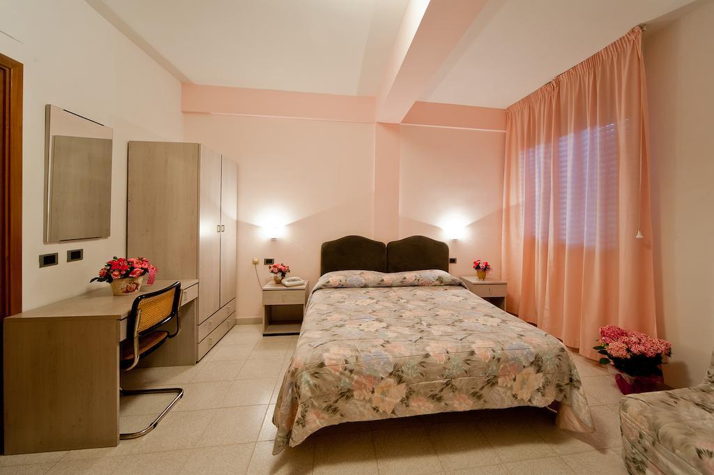 Hotel Il Quadrifoglio Cascia Eksteriør billede