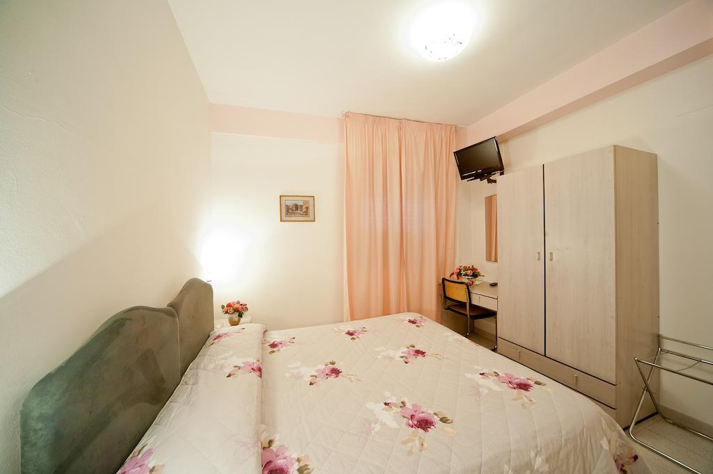 Hotel Il Quadrifoglio Cascia Værelse billede