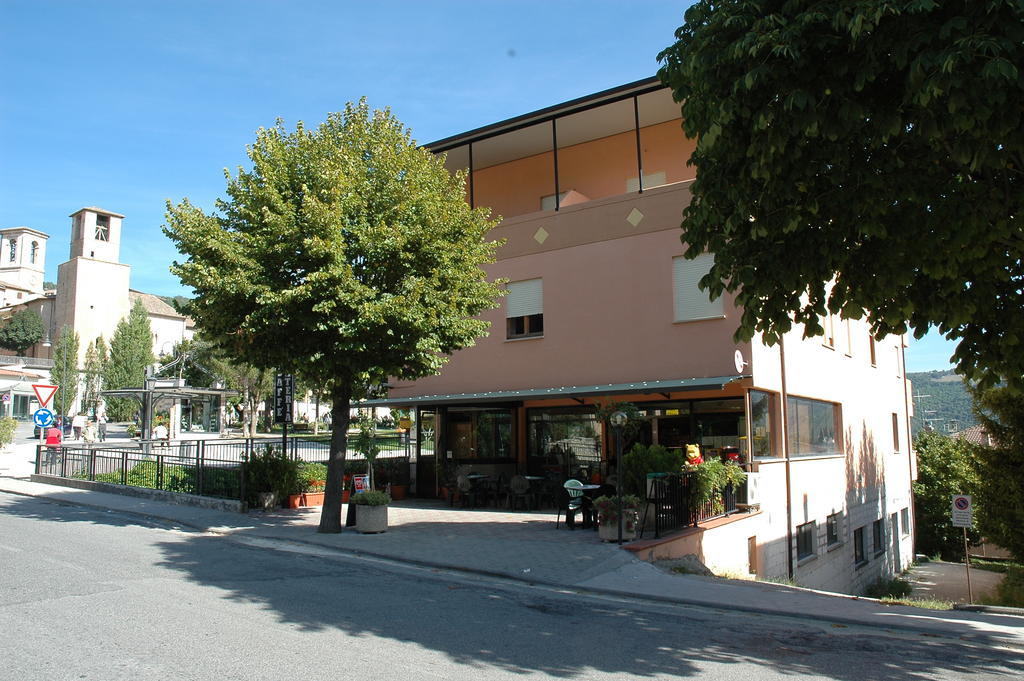 Hotel Il Quadrifoglio Cascia Eksteriør billede